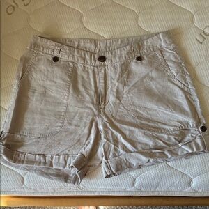 Patagonia Women's Tan Cargo Shorts